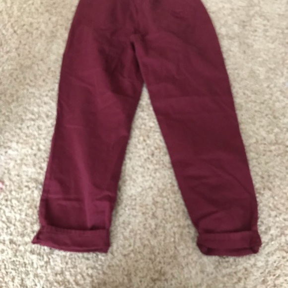 NWT maroon deep red American eagle mom jeans - Picture 2 of 4